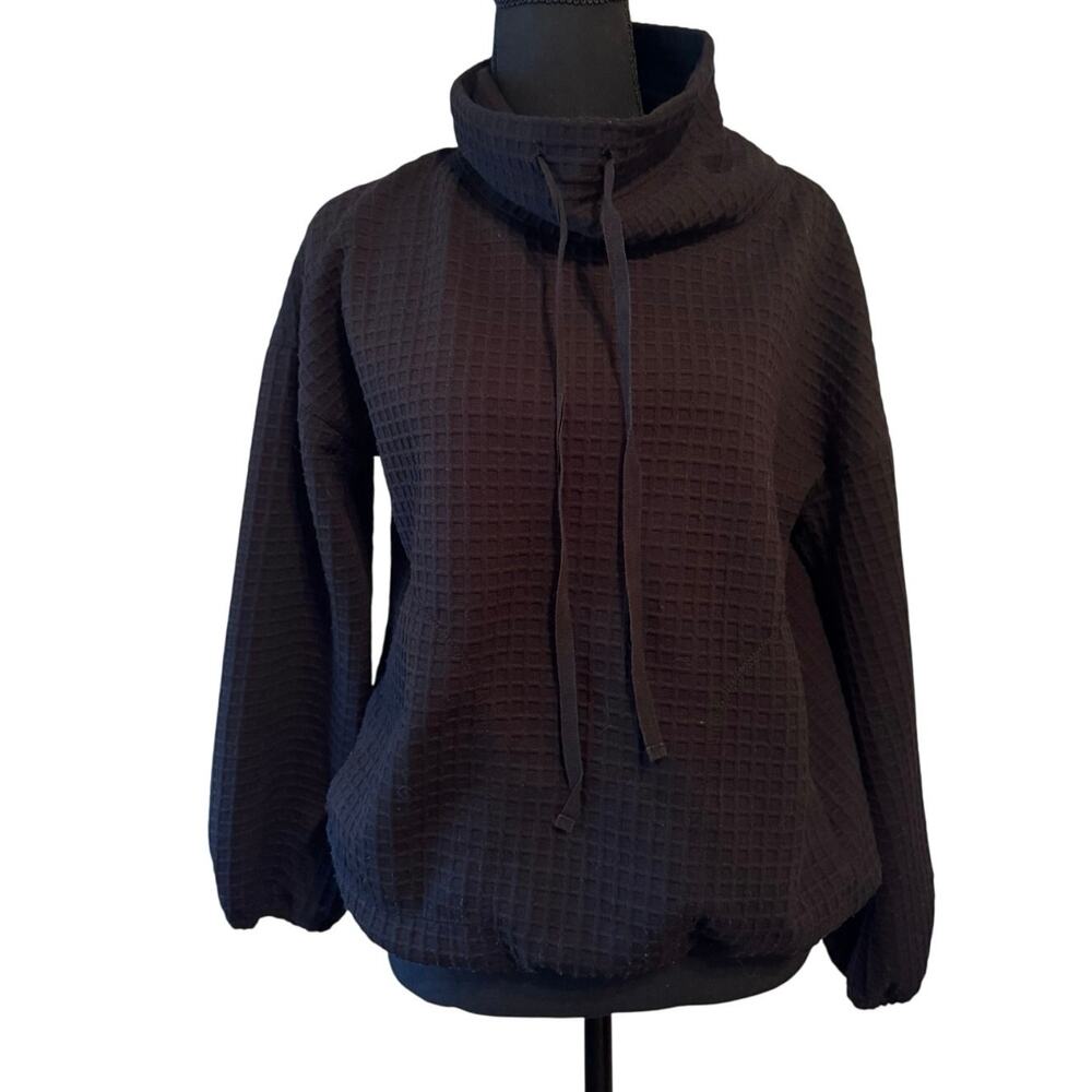 MAX STUDIO Black Top Size Medium